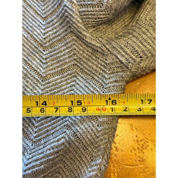 L'Agence Emelia Cardigan Chevron Knit Button Front Wool Blend Gray Size XS - Picture 12 of 13